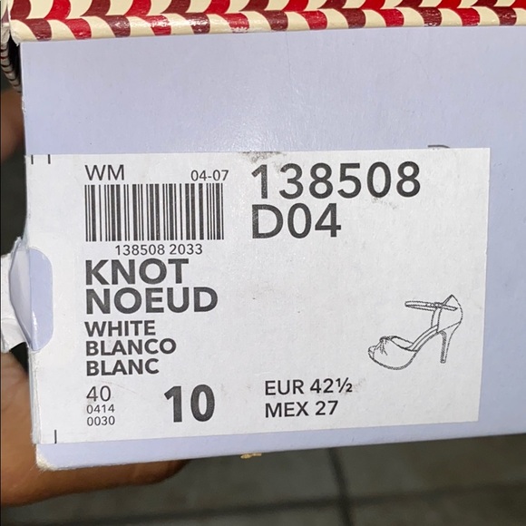 Heels - Picture 7 of 7